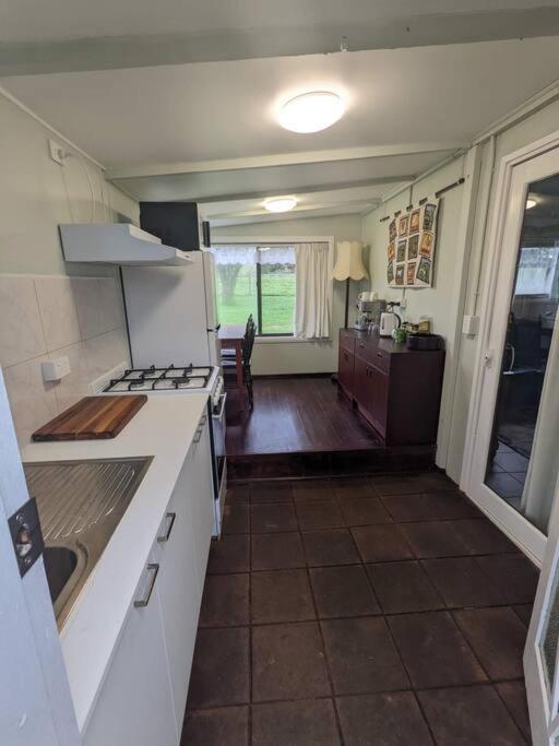 Handsome Hills Dairy Retreat Won Wron Exteriör bild